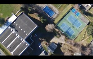 Présentation aérienne du Tennis Club Padel Baraqueville
